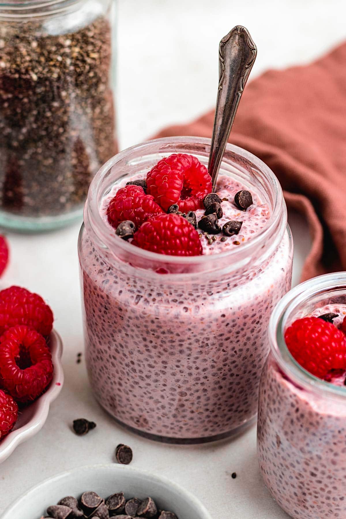 High-Fiber Raspberry Chia Pudding: Healthy Make-Ahead Breakfast